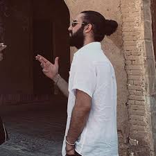 امیر عظیمی آغوش طولانی